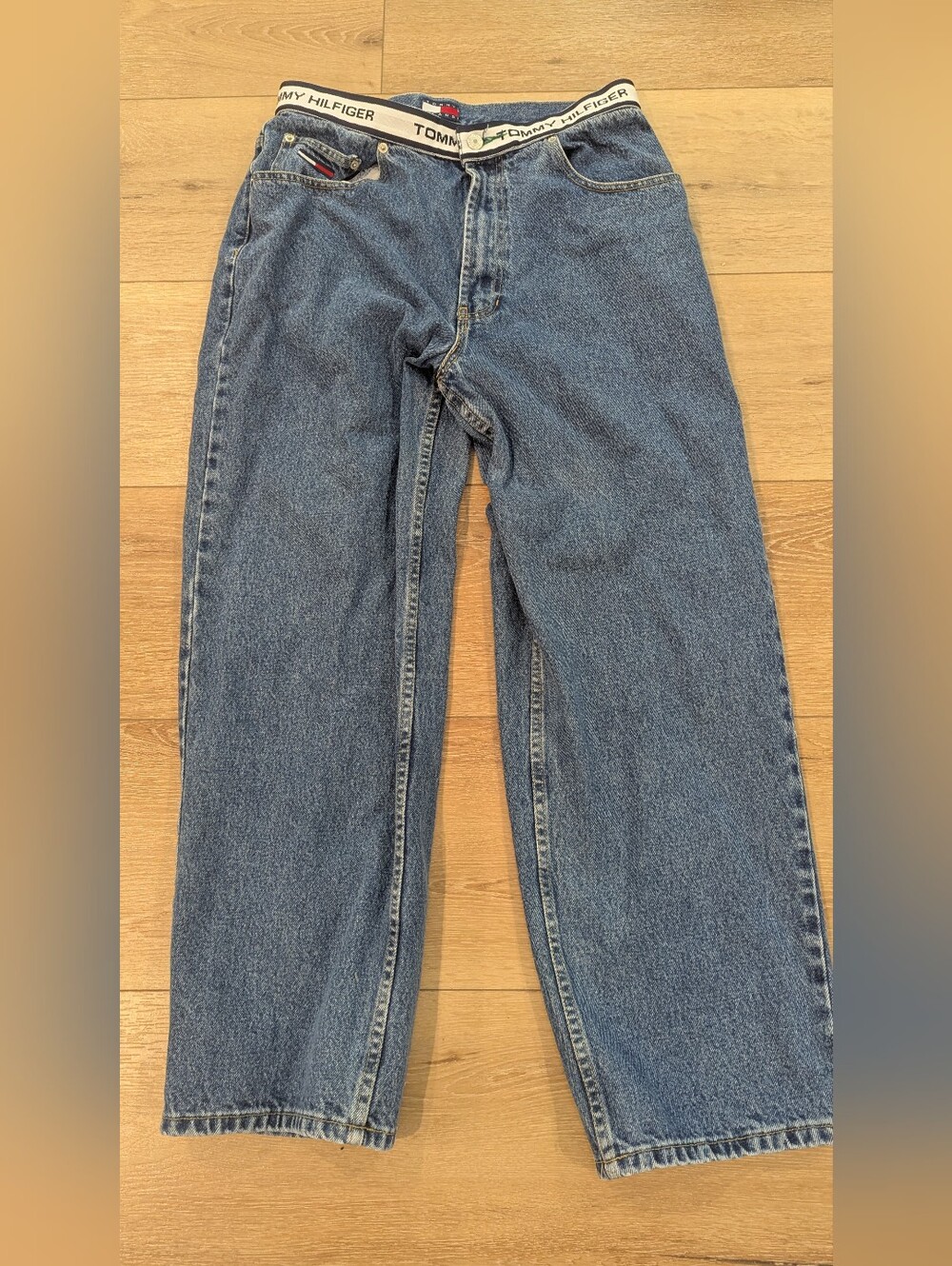Vintage 32x30 Tommy Hilfiger logo Spell Out waist men's jeans 90's